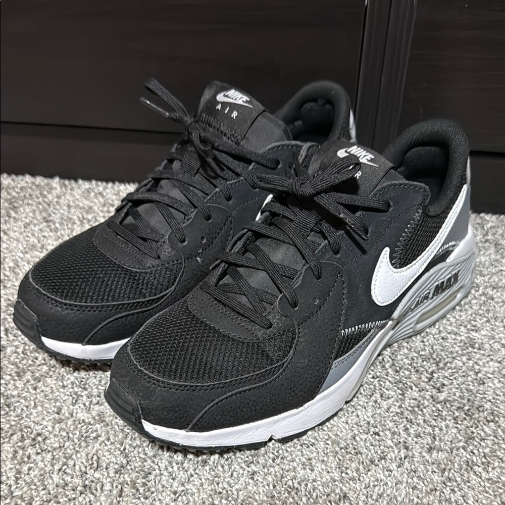 Nike Air Max Excee "Black Cool
Grey" Sneakers